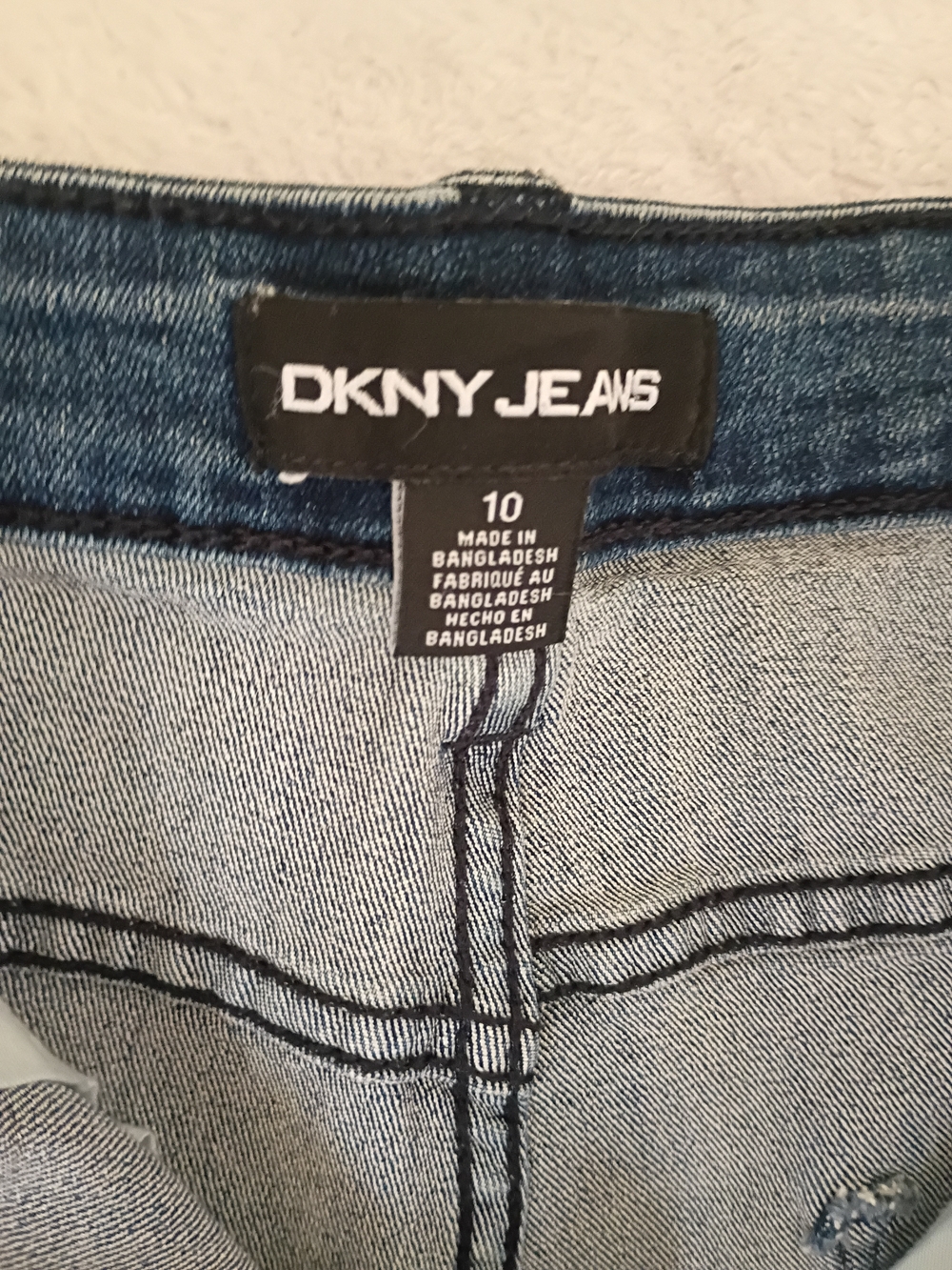 DKNY Jeans Women's Blue Denim Rolled Hem Shorts - Picture 3 of 3